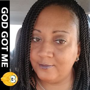 Meet your Posher, Dionne